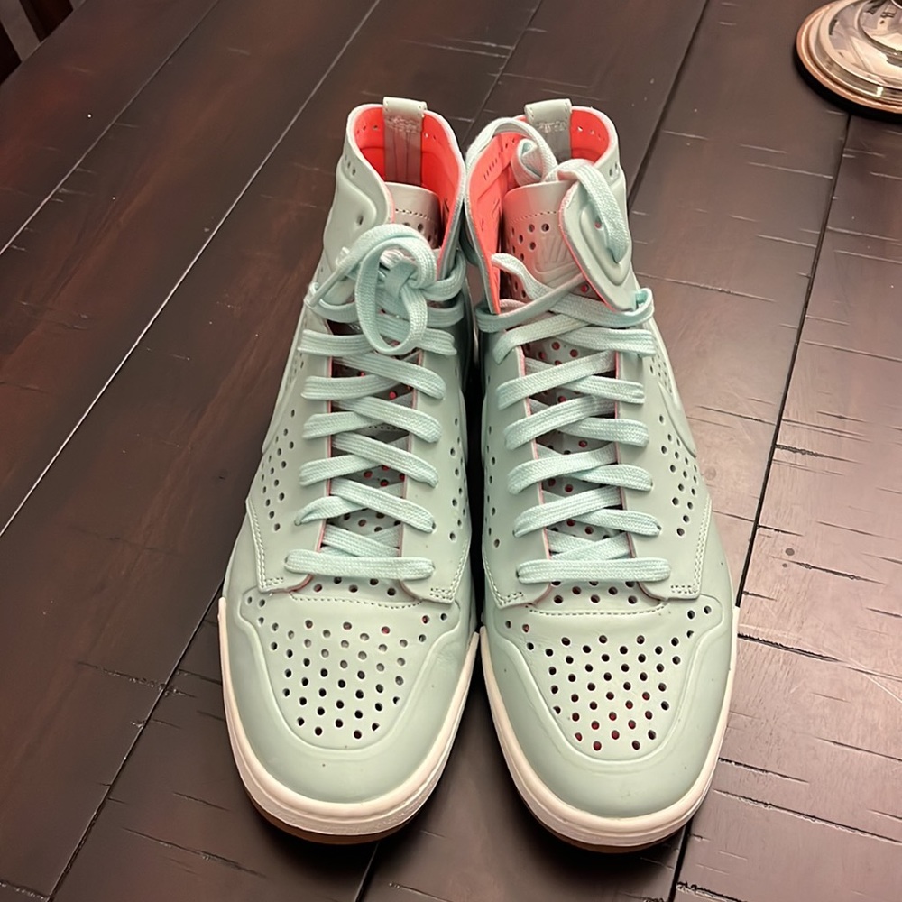 Nike Air Royalty MD LT VT NRG Shoes Sneakers new Mint Candy Womens Size 8.5 - Picture 6 of 16